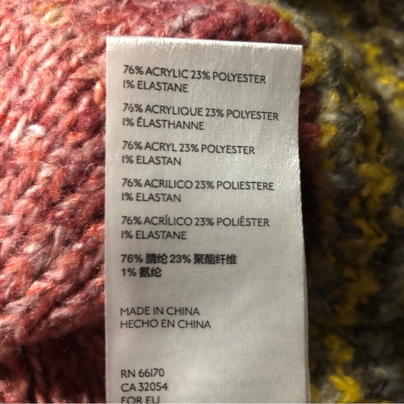 Urban Outfitters Lennon Crop Sweater - Picture 7 of 7